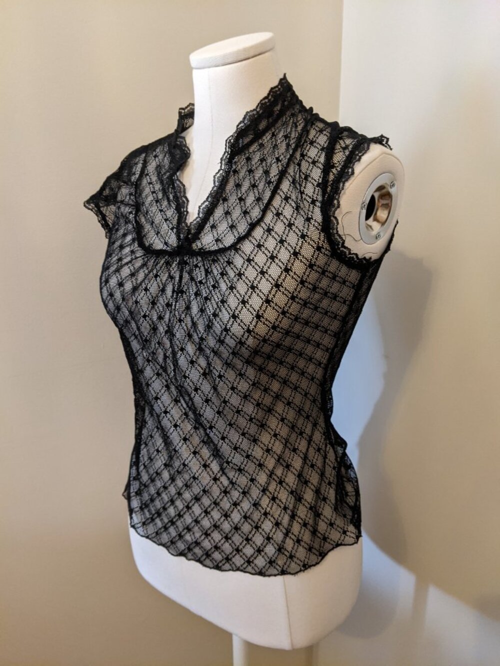 Sheer Black Lace Top Diamond Pattern Scalloped Collar Whimsigoth Gothic Vamp S - Picture 2 of 7